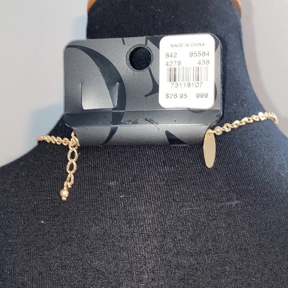 Long green & purple statement necklace - Picture 6 of 7